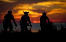 /images/pfpphotos/uploads/KO0013/KO0013.Gall.3 bikers.jpg
